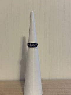 Size 6 Ring